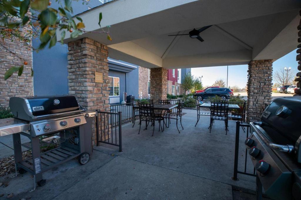 Candlewood Suites Saint Joseph By Ihg St. Joseph Exterior foto