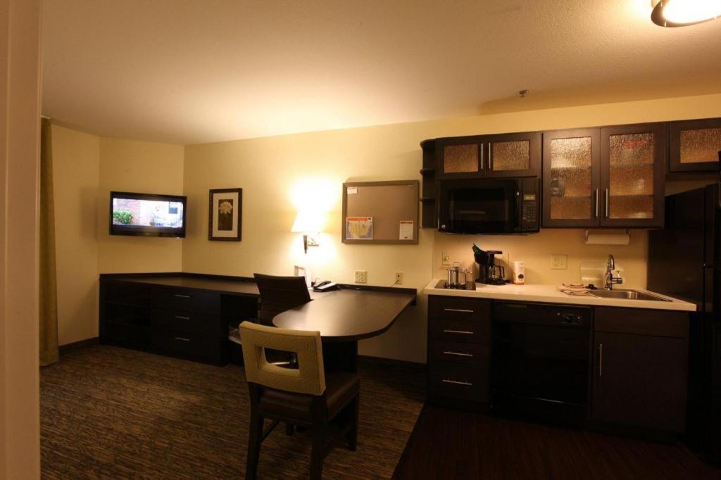 Candlewood Suites Saint Joseph By Ihg St. Joseph Exterior foto