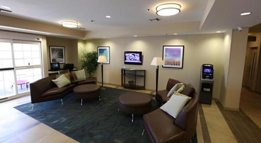 Candlewood Suites Saint Joseph By Ihg St. Joseph Exterior foto
